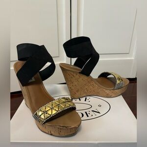 Steve Madden Black and Gold Wedge Sandals